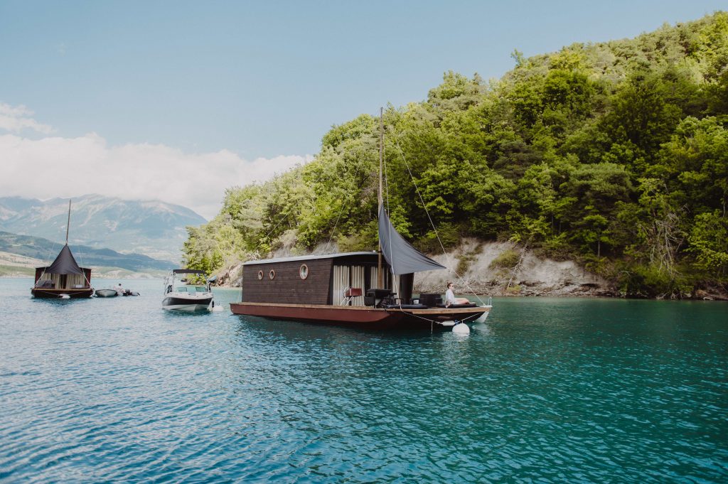 Toues Cabanées du Lac